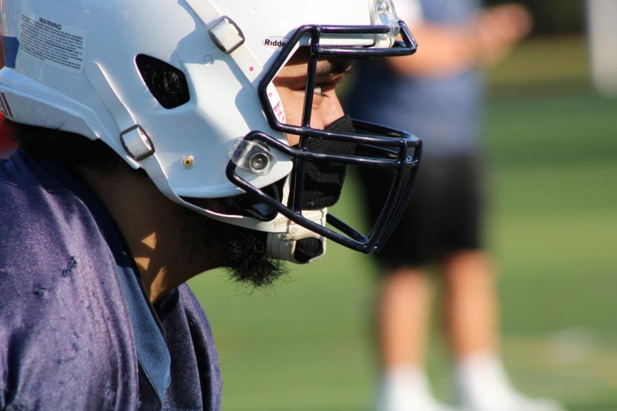 WIAA/WOA to penalize football players and coaches for improper wearing of facial coverings