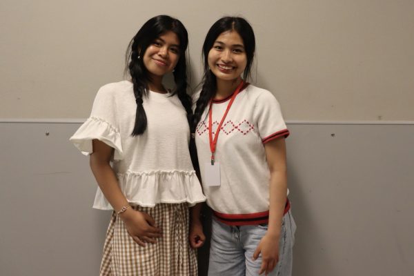 Abegail Del Mundo and Ysabelle Balayan 